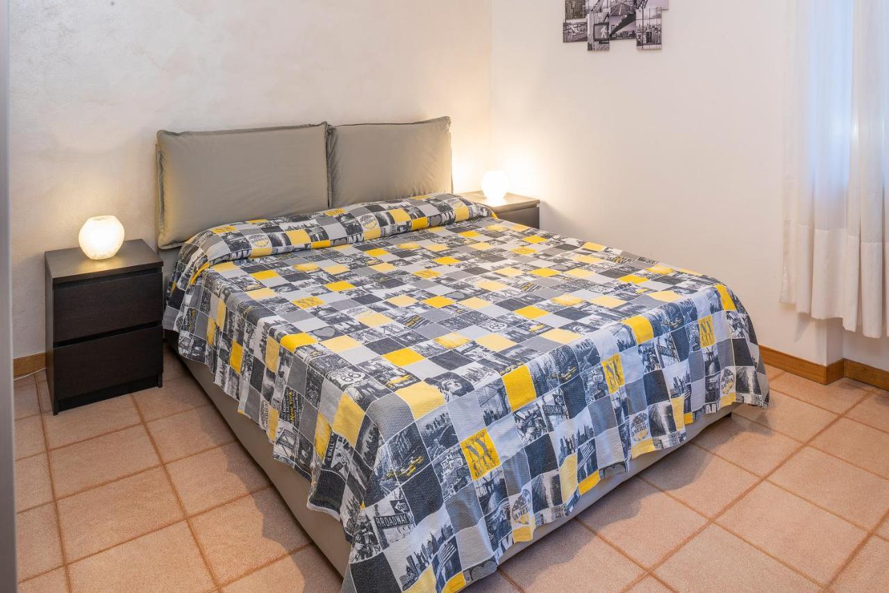 Casa Davide Lägenhet Bardolino Exteriör bild